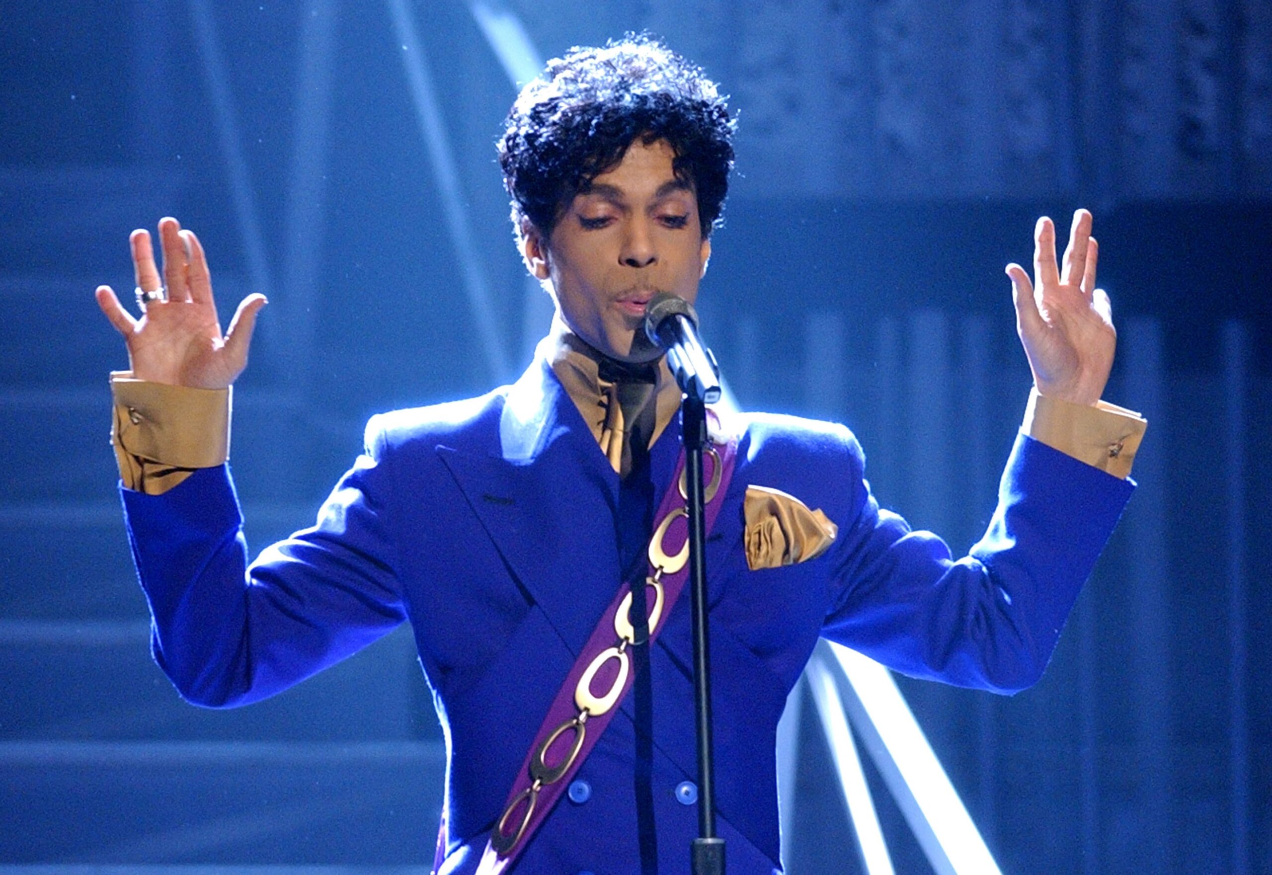 Por que o Prince não participou do hit We Are The World? | Alpha