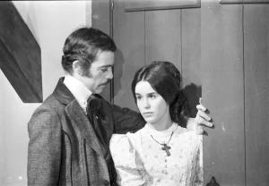 Literatura e televisão: 200 anos de Bernardo Guimarães e 175 de “A Escrava Isaura”