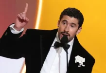 Bad Bunny aparece seis vezes no top 10 das músicas mais ouvidas no mundo atualmente Bad Bunny aparece seis vezes no top 10 das músicas mais ouvidas no mundo atualmente