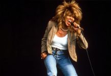 Empresa compra direitos musicais de Tina Turner e promete “projetos criativos” Empresa compra direitos musicais de Tina Turner e promete "projetos criativos"