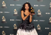 A reação de Olivia Dean ao ganhar primeiro Grammy da carreira: “não achava que fosse acontecer” A reação de Olivia Dean ao ganhar primeiro Grammy da carreira: "não achava que fosse acontecer"